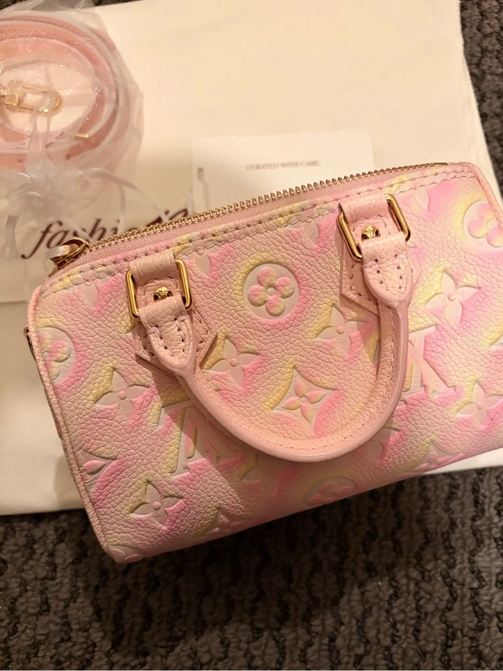 EUC Louis Vuitton Nano Speedy, 2022, Stardust Empreinte